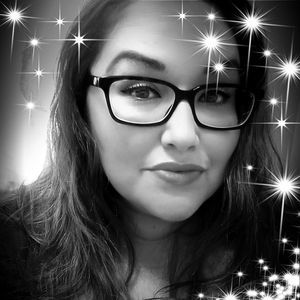 Meet your Posher, Perla